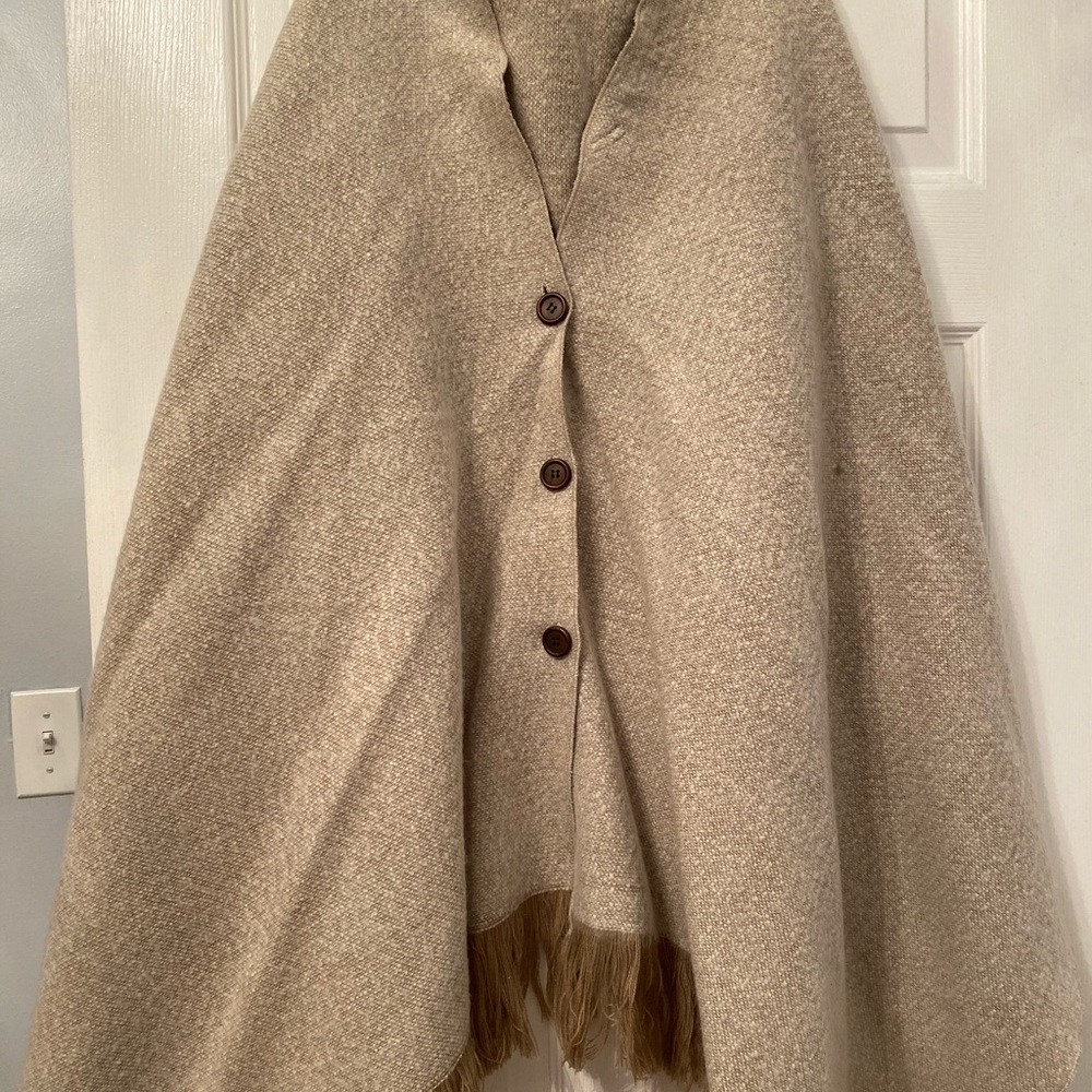 Tan poncho